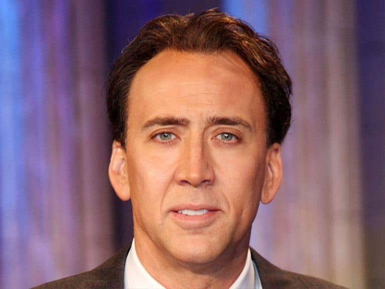 10+ Famous Actors And Rock Stars Who Wear Wigs