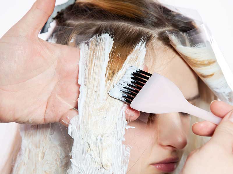 How Long To Leave Bleach In Hair? Don't Ruin Your Lovely